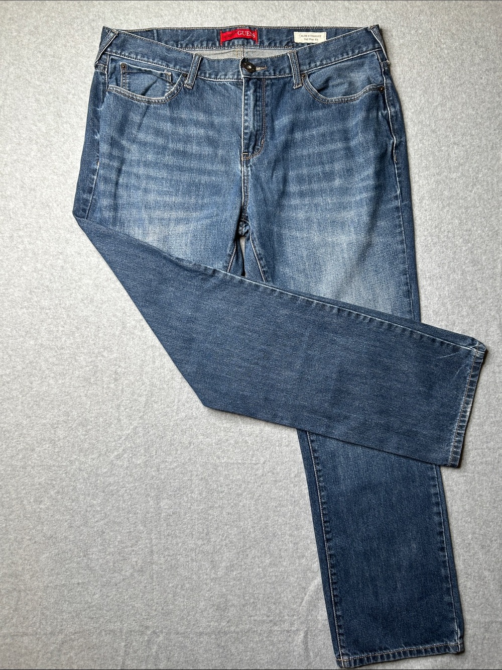 GUESS Straight-Leg Mid Blue Denim Jeans‎